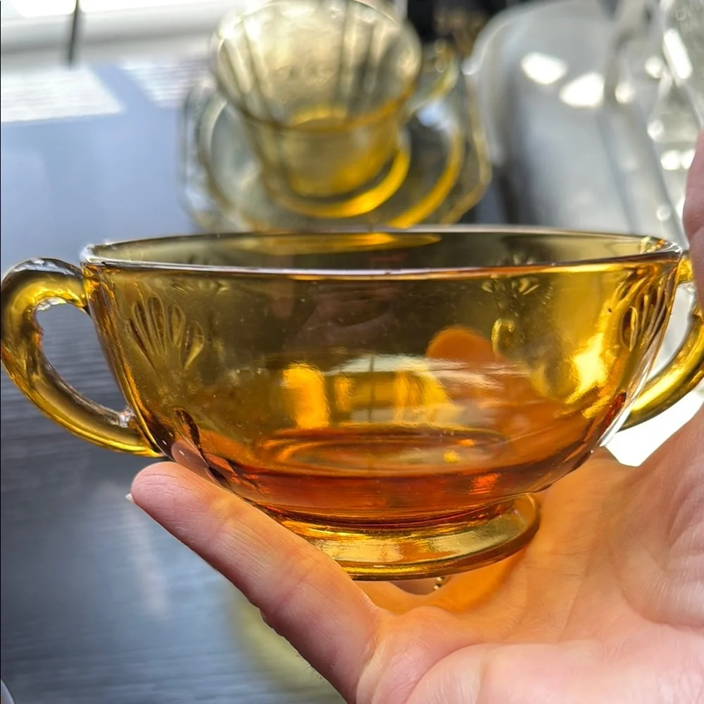 Brown Vintage Glass Drinkware Set